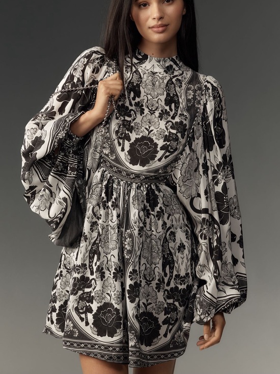 FARM Rio Dresses & Skirts - FARM Rio Black and White Floral Mini Dress